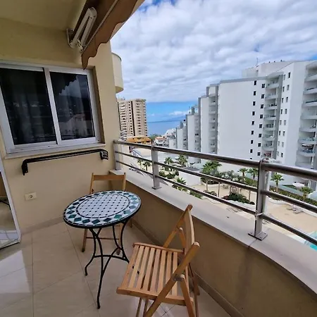 2 Bedrooms With Ocean View Apartment *