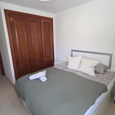 Apartment 2 Bedrooms With Ocean View